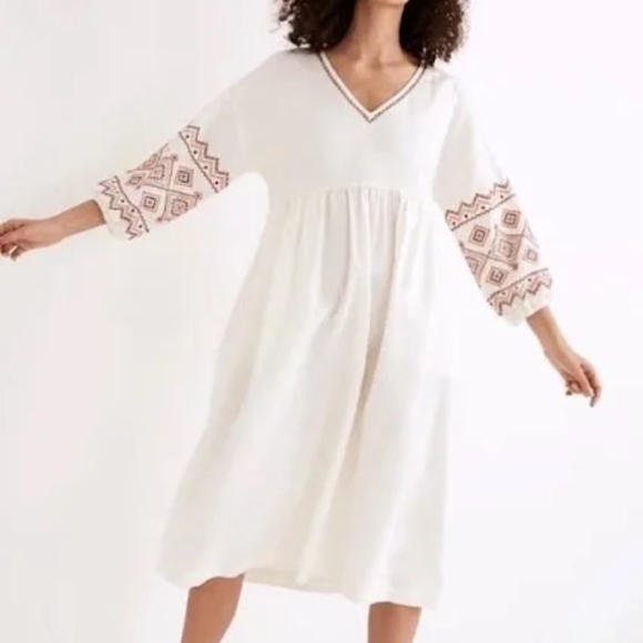 Madewell Dresses & Skirts - Madewell linen blend embroidered midi dress